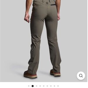 Born Primitive Women’s Terrain Pant Size 12 in OD Green
